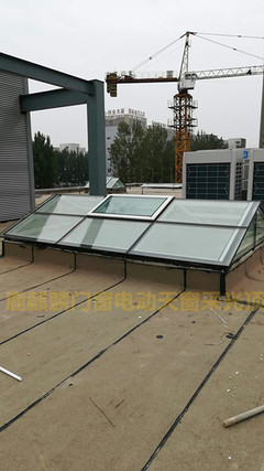 洛陽電動天窗與屋頂智能玻璃采光頂安裝實景 建筑智能化系統(tǒng)設(shè)計解析
